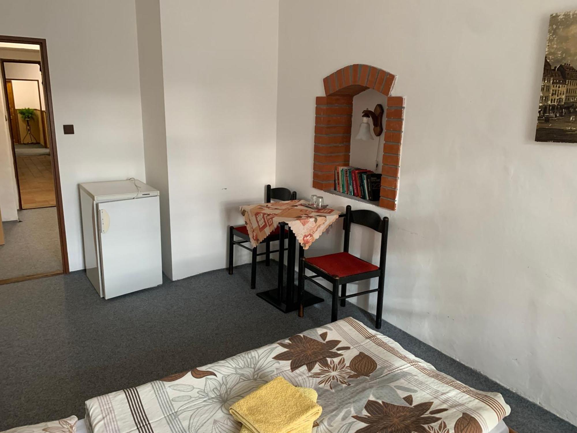 Restaurace A Penzion Podloubi Opočno Εξωτερικό φωτογραφία