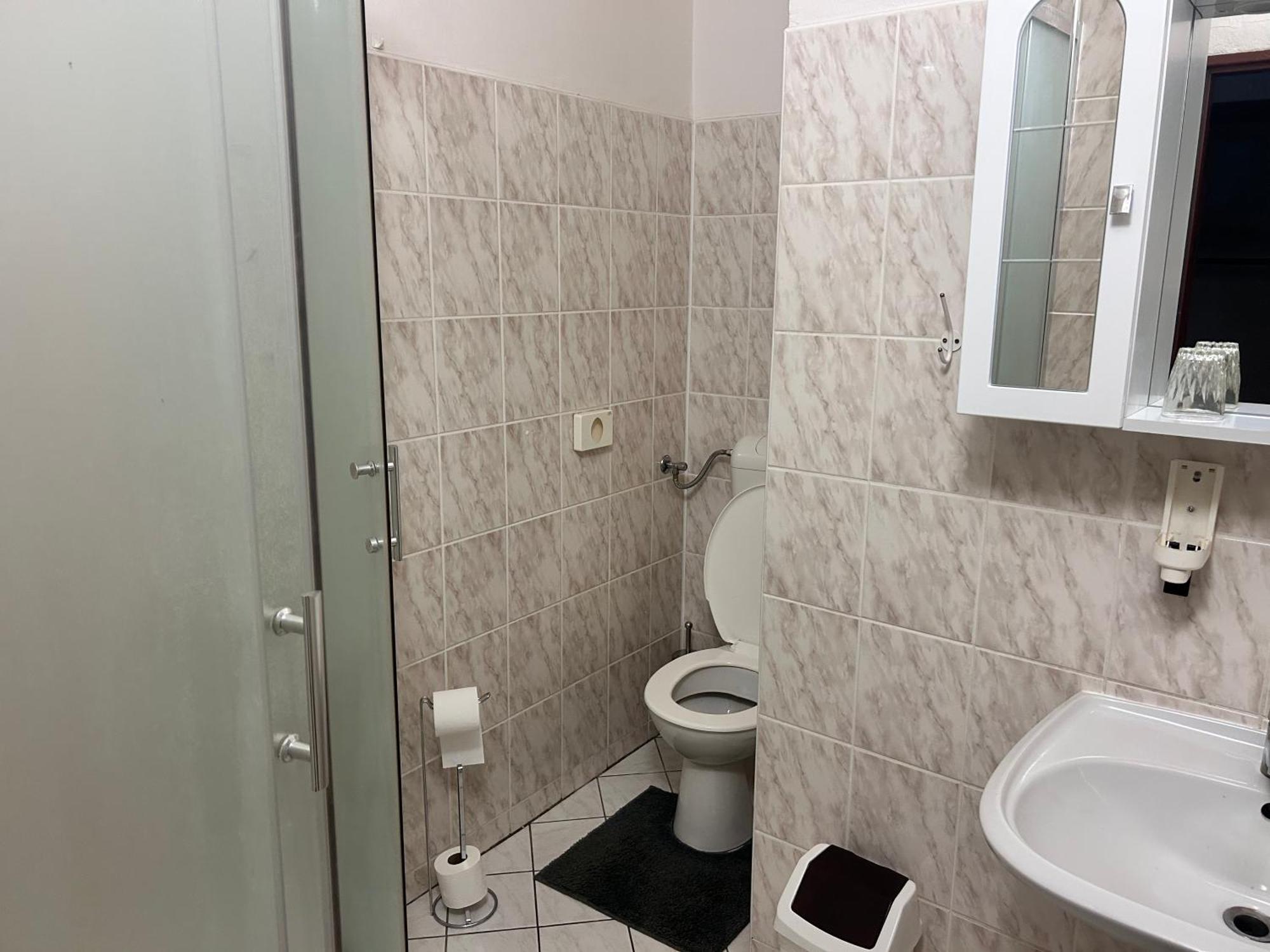 Restaurace A Penzion Podloubi Opočno Εξωτερικό φωτογραφία
